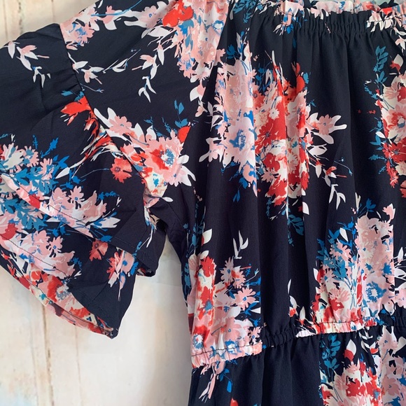 Off the shoulder floral navy blue romper - Picture 3 of 4